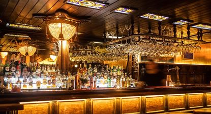 Rematan equipamientos de Clydes, el icónico pub de Carrasco con 46 años de historia