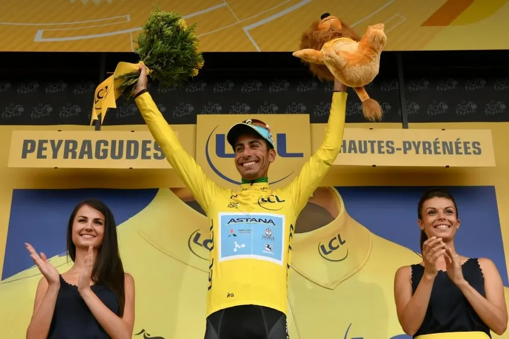 Fabio Aru quedó como líder del Tour
