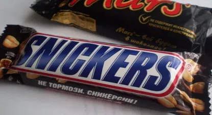 El chocolate Snickers hará el primer comercial en vivo del Super Bowl