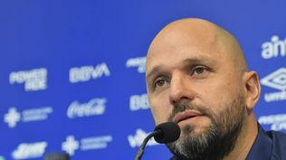 Jadson Viera en su presentación como nuevo técnico de Nacional