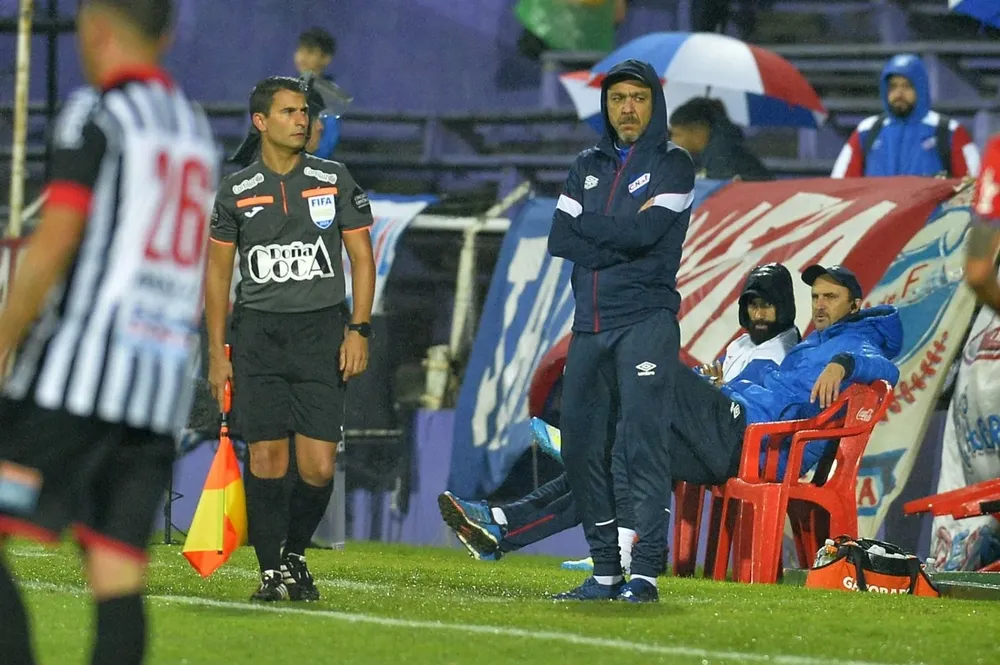 Álvaro Recoba, DT de Nacional