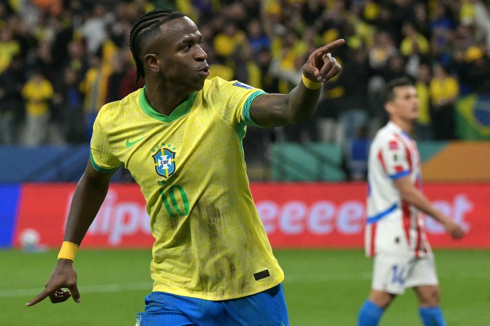 Vinícius Jr de Brasil celebra su gol ante Paraguay por las Eliminatorias Vinícius Jr de Brasil celebra su gol ante Paraguay por las Eliminatorias