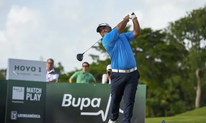 Juan Álvarez no rindió en México y se complica para el 2019