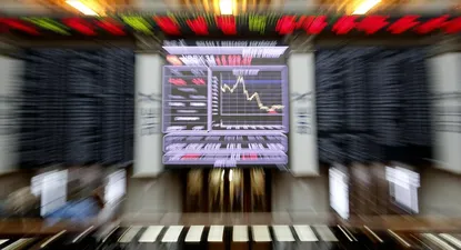 La bolsa de París supera por primera vez los 8.000 puntos