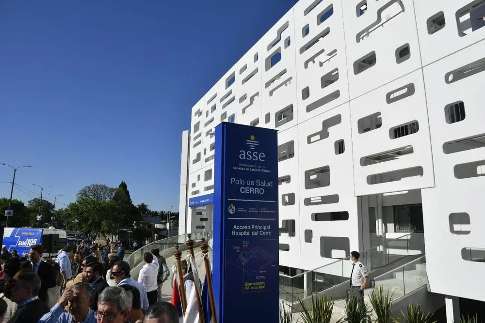 Hospital del Cerro el día de su inauguración