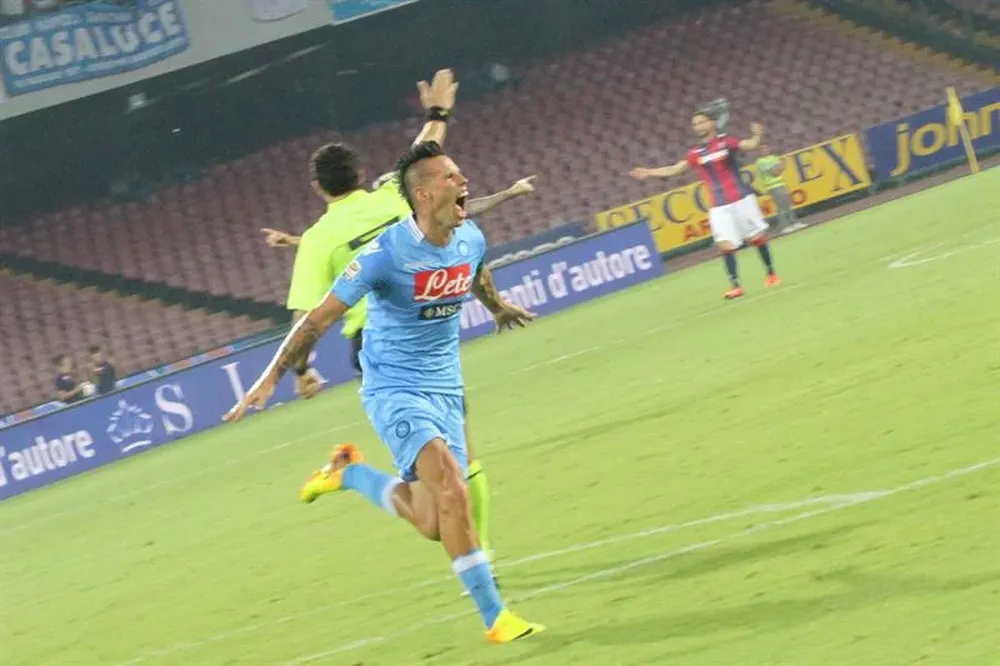 Hamsik celebra su gol