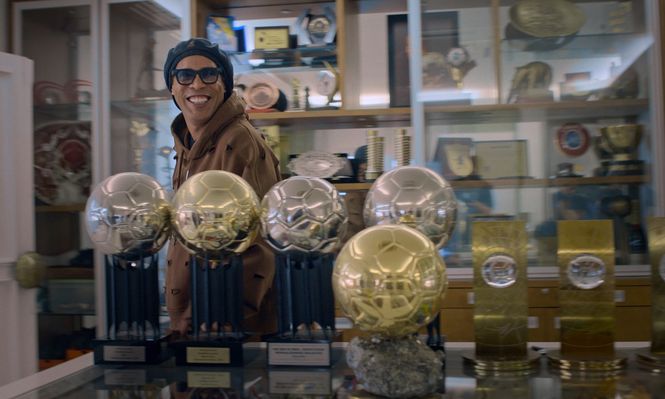La serie de Ronaldinho que Luis Ara dirigió para Netflix