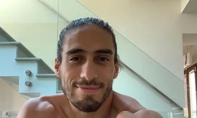 Cáceres entrena en su casa mientras su club tiene 10 positivos por coronavirus