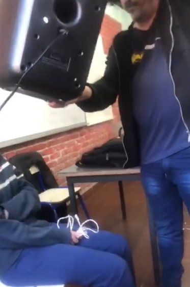 Uno de los videos grabados del profesor del Liceo 55