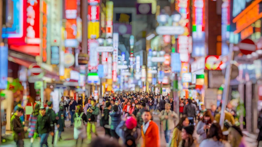 Una de las tantas zonas comerciales del pa&iacute;s repleta de gente.&nbsp;