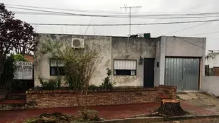 Frente de la propiedad en Paysandú que rematará Mario Molina Alonso en Montevideo
