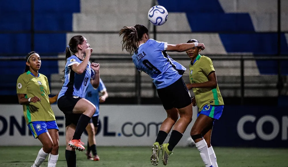 Oriana Tola pone de cabeza el 4-3 transitorio en el partido ante Brasil