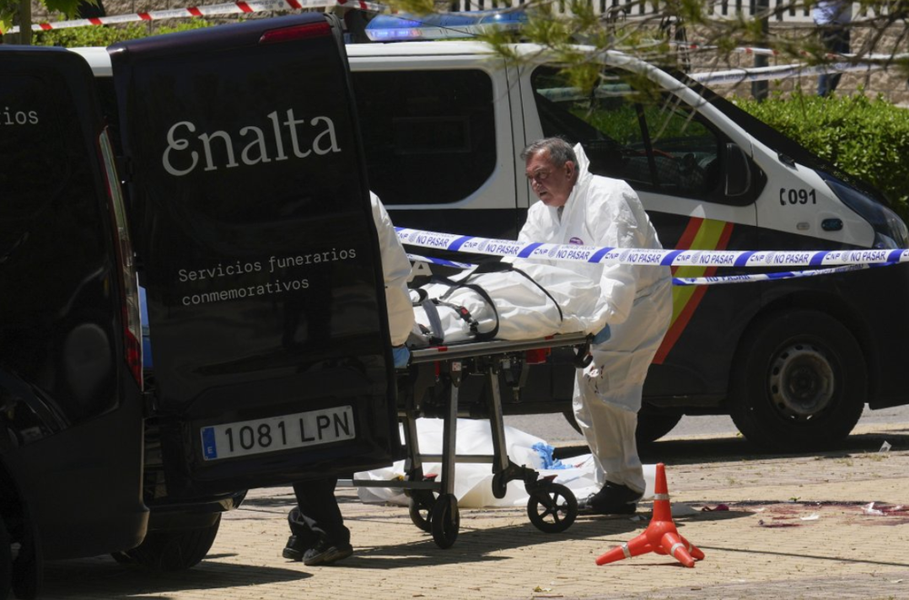 Las autoridades españolas investigan quién pudo estar detrás del asesinato.