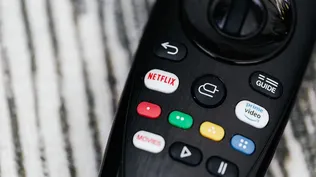 Las acciones de Netflix se derrumban más de 30% en Wall Street