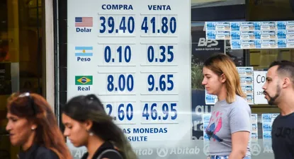 El dólar cerró la última operación a $ 40,60 en el mayorista.