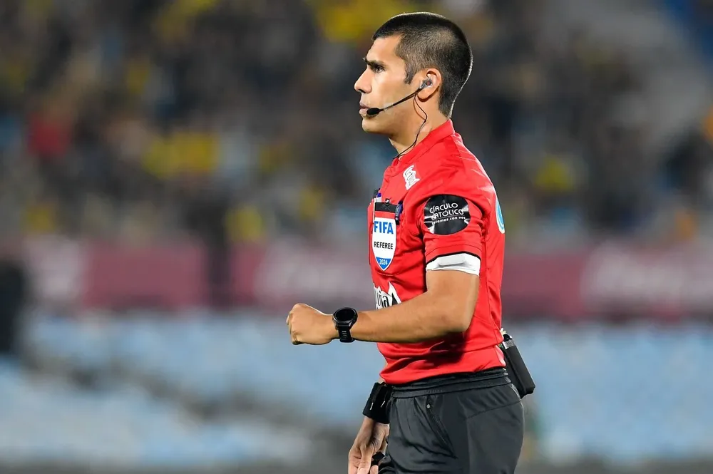 Javier Feres en el clásico