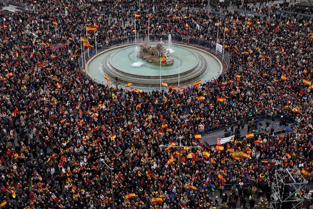 Foros y asociaciones cívicas han convocado este sábado una manifestación en Madrid contra el deterioro político, institucional y social de España con el Gobierno del PSOE y a la que se han sumado el PP y Vox.