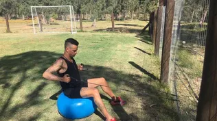 Estoyanoff entrenando solo en el campo