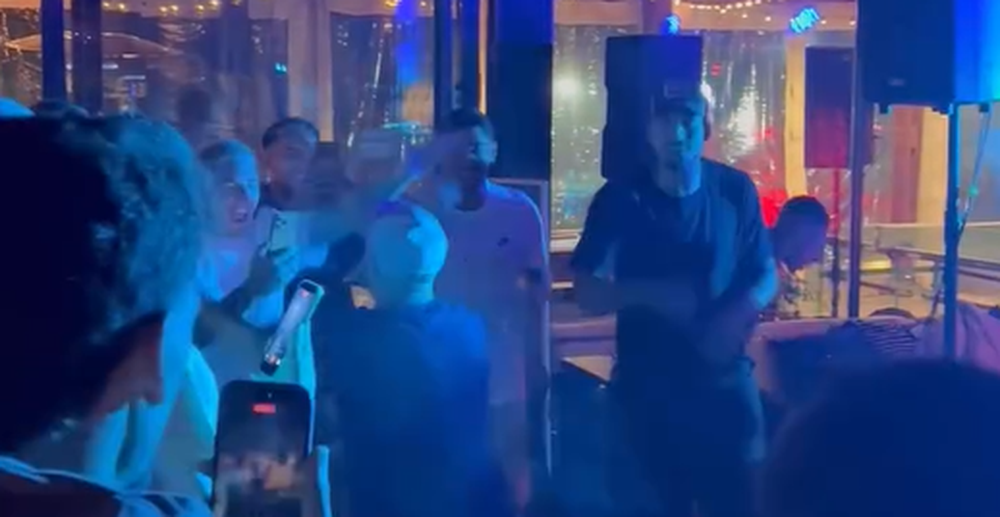 El agite de los jugadores de la selección uruguaya en la fiesta privada de despedida 