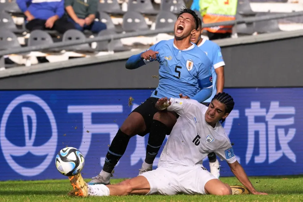 Fabricio Díaz en Uruguay vs Israel