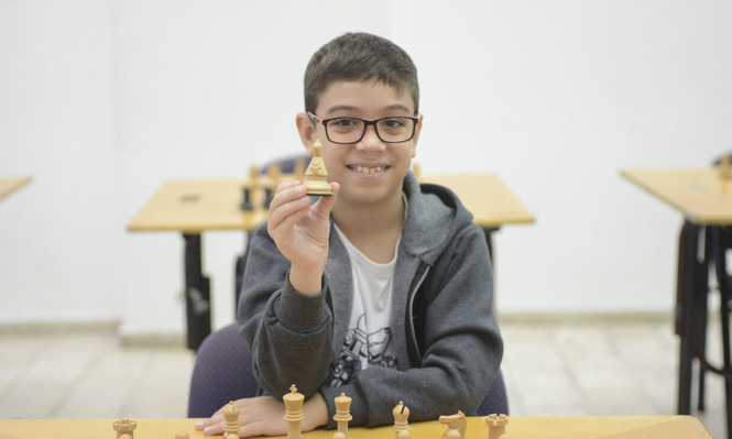 Faustino Oro: a tan solo un punto de ser el maestro internacional de ajedrez más joven en el mundo