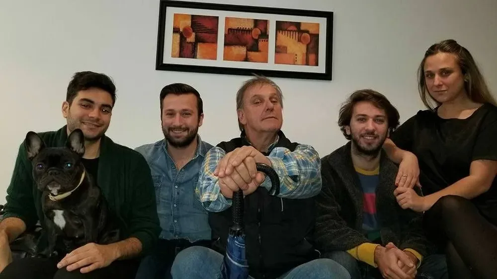 Ítalo Felicini y sus hijos