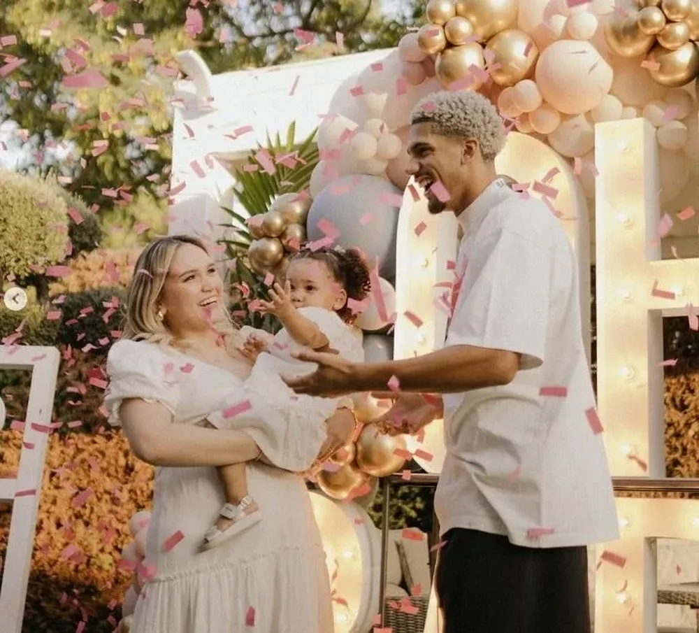 Ronald Araujo y su familia