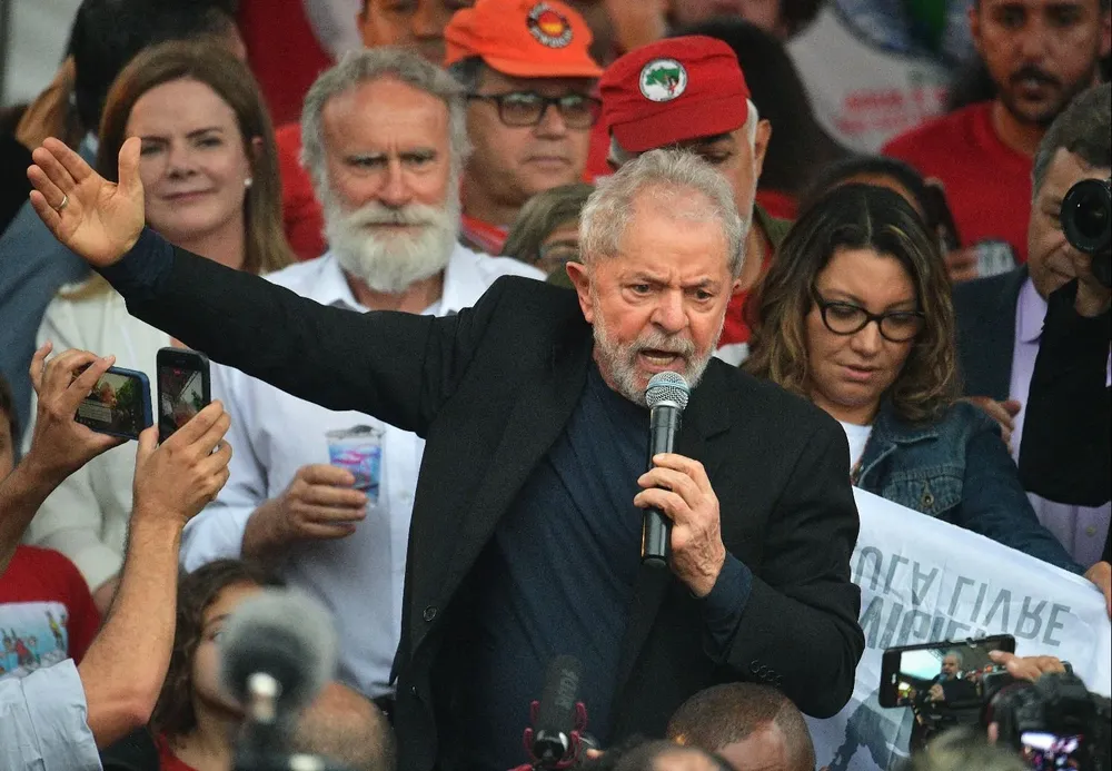 El partido laborista brasileño se divide por el apoyo a Lula en las elecciones