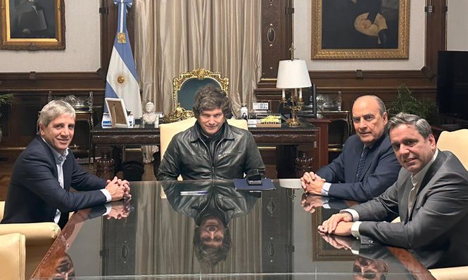 El jefe de Gabinete, Guillermo Francos, anunció la designación de Lisandro Catalán como nuevo ministro del Interior.
