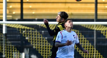 Ignacio Sosa y Christian Oliva en el clásico en el Campeón del Siglo