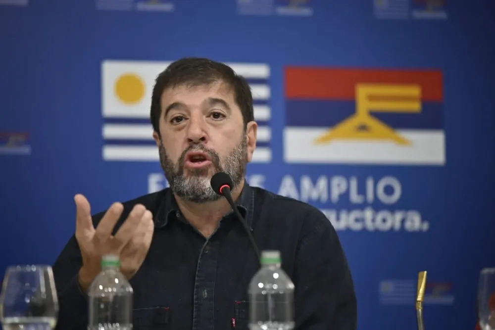 Fernando Pereira en el Plenario del Frente Amplio el sábado 3 de junio.