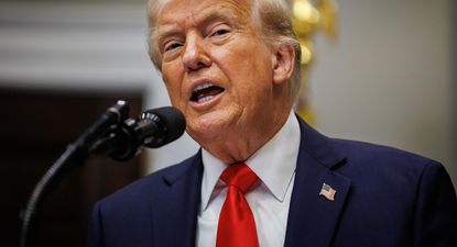 Donald Trump, salvo un cambio a último momento, seguirá adelante con su anuncio sobre imponer nuevos aranceles a países vecinos de Estados Unidos.