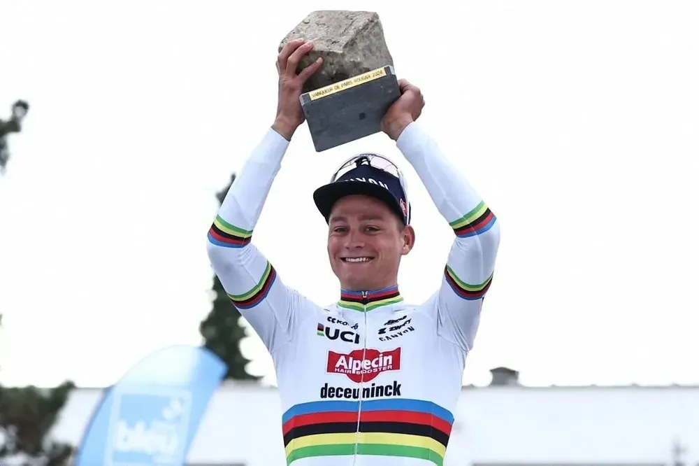 Van der Poel volvió a ganar la París-Roubaix