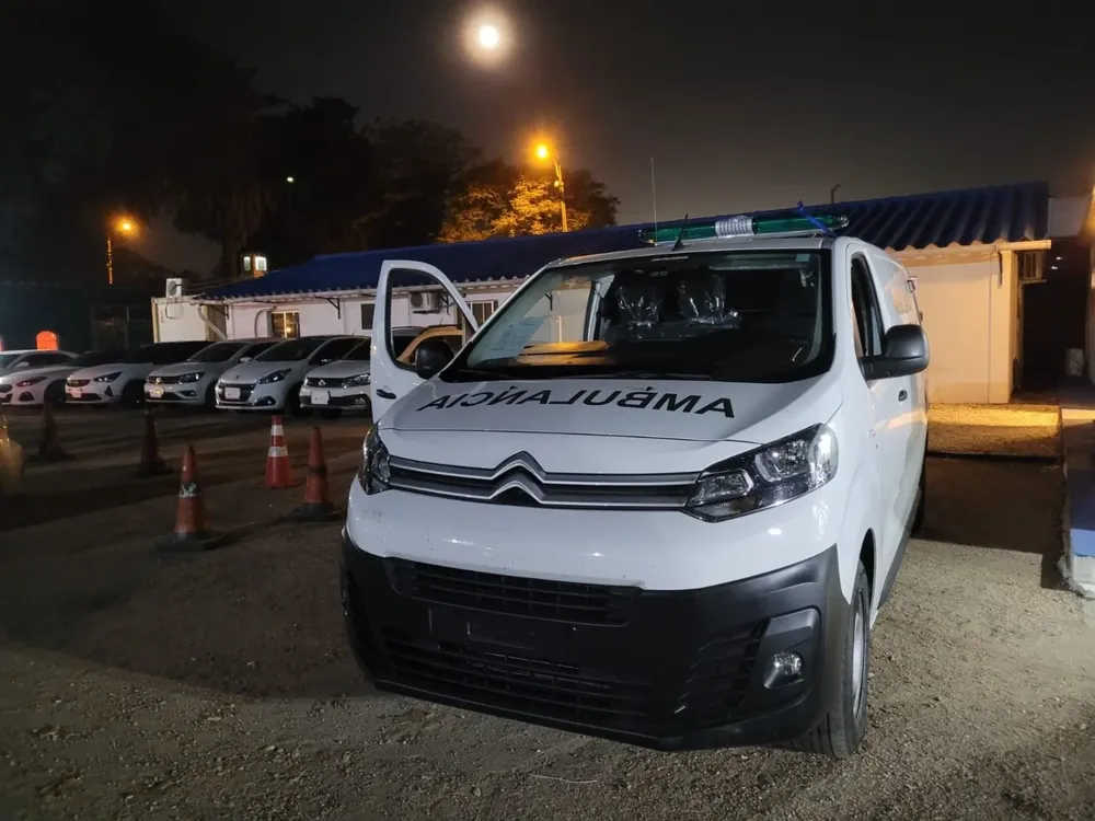 Detuvieron a nueve personas por trasladar droga en ambulancia falsa