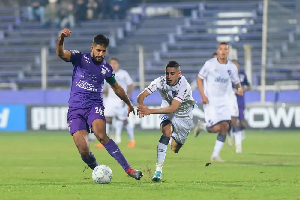 Defensor y Nacional se enfrentan en el Franzini