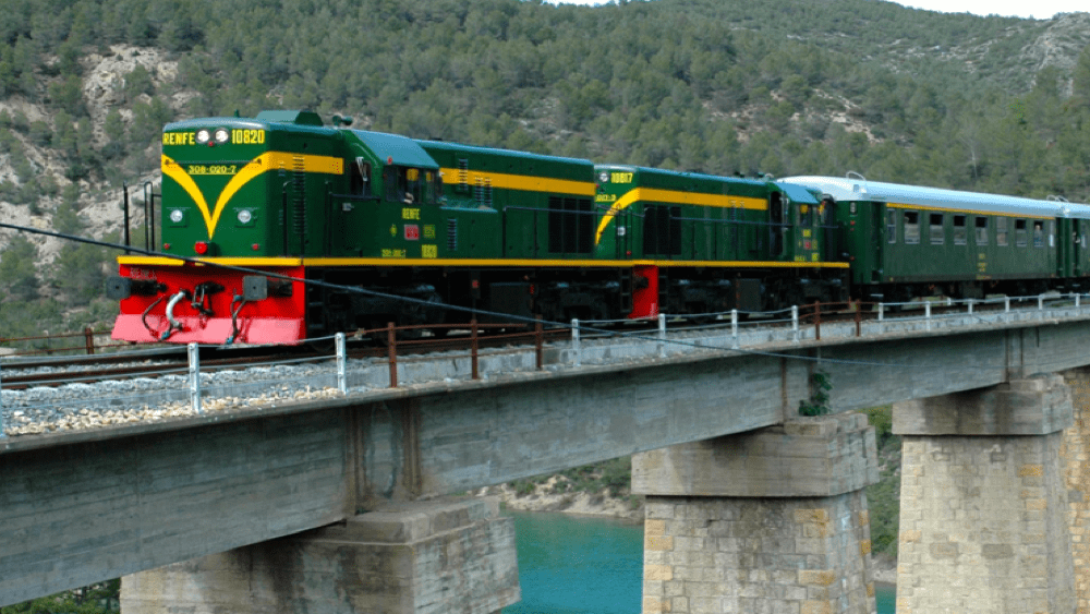 Una formaci&oacute;n ferroviaria cargada de historia.&nbsp;