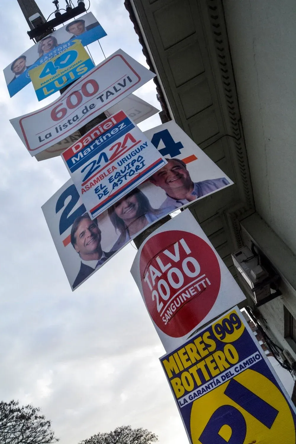 El Frente Amplio es el que más multas pagó, aunque no pasa del 4% del total que le corresponde abonar