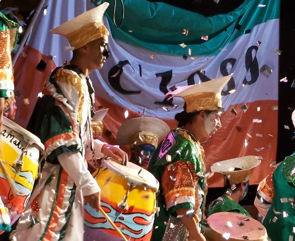 Cada comparsa recorrerá 500 metros con 69 componentes