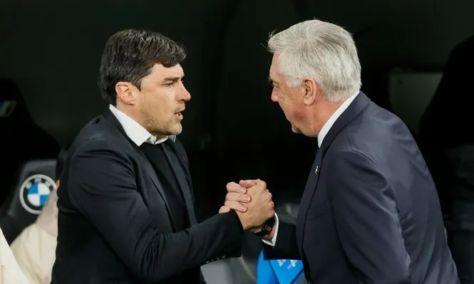 Alexander Medina y Carlo Ancelotti