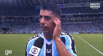 Luis Suárez se animó a responder en portugués en una nota