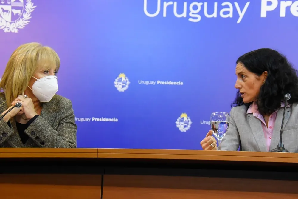 Archivo. Cosse y Arbeleche en conferencia de prensa