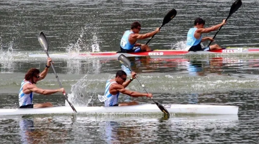 Sebastián Delgado y Sebastián Romero (abajo) en acción