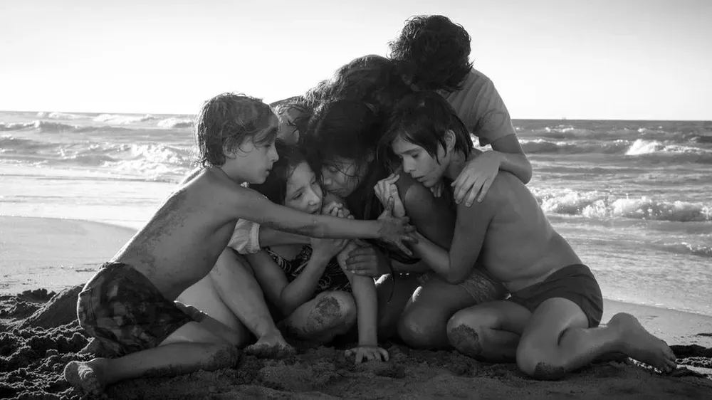 Roma es el relato sobre el México de los 70 que propone el cineasta Alfonso Cuarón.
