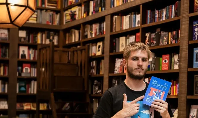 De drogas, viajes psicodélicos y Gelatina: las crónicas ceremoniales del argentino Marcos Aramburu