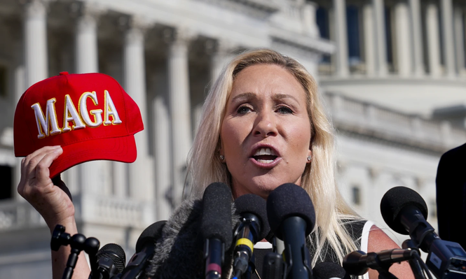 ¿Por qué no te vuelves a tu país?: la respuesta de la congresista trumpista Marjorie Taylor Greene a una periodista británica