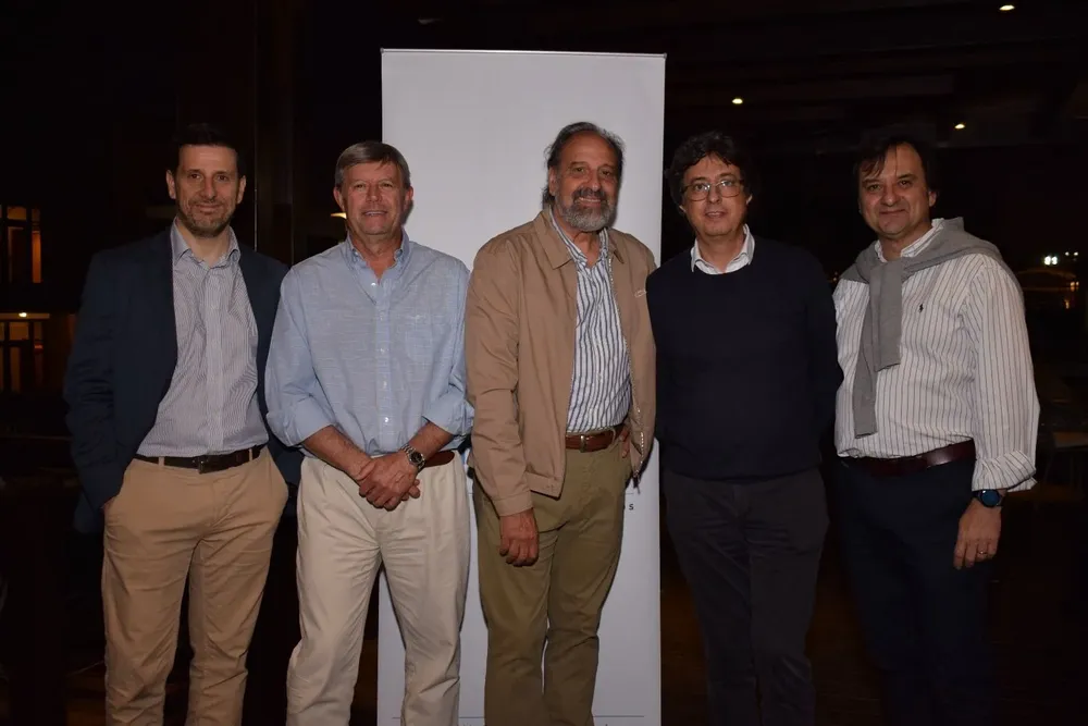 Ignacio Mayone, Horacio Alvarellos, Hugo Benedetti, Gustavo Rearden y Carlos Ameneiros