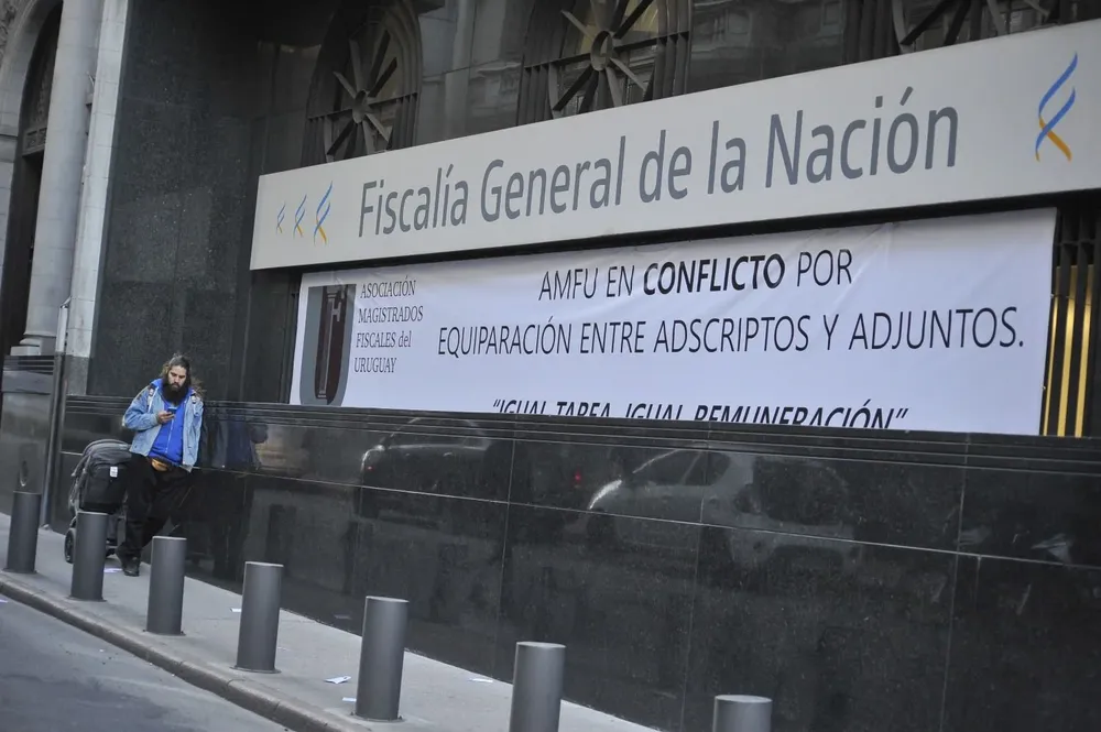 El lema de la asociación es a igual tarea, igual remuneración