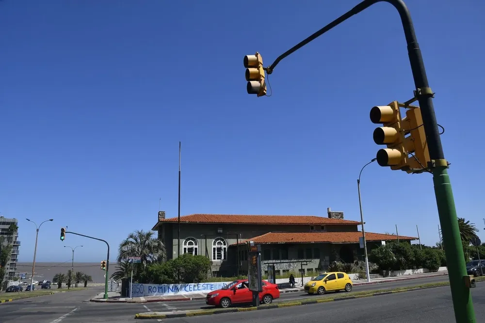Exclub del Banco Comercial sobre la rambla