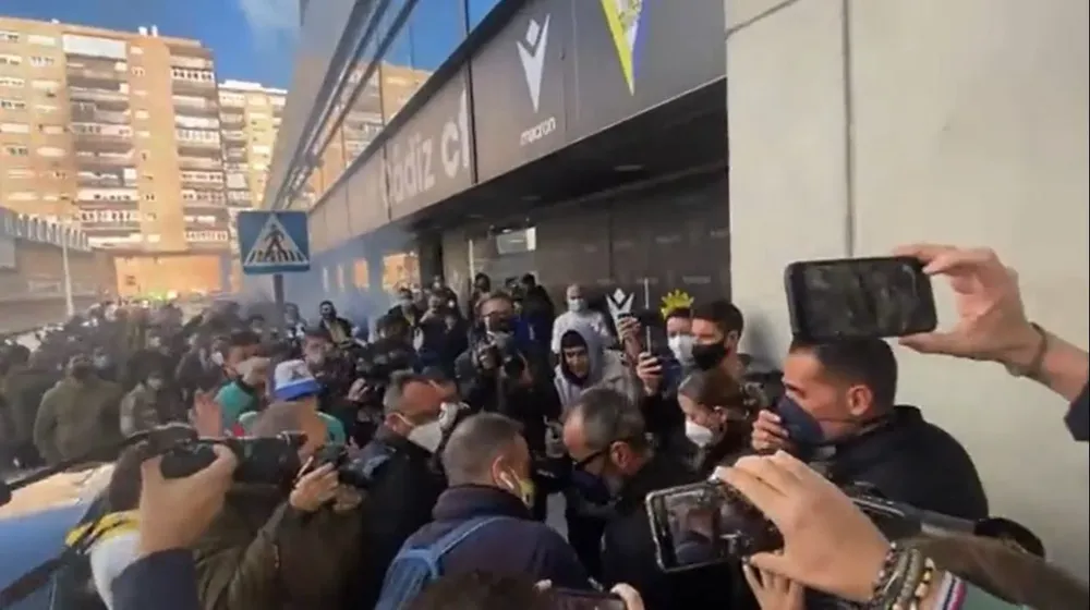 El entrenador de Cádiz FC Álvaro Cervera al dejar el club