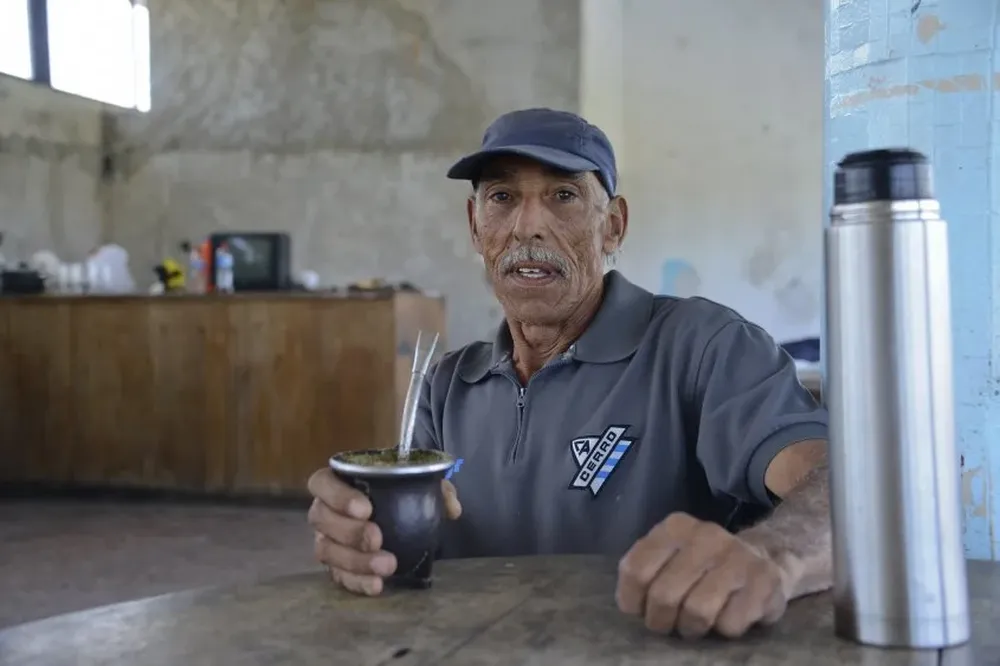Walter en el lugar donde vive en el Tróccoli